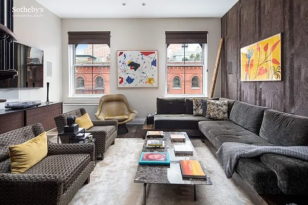 Sold by Sotheby's International Realty | media 1