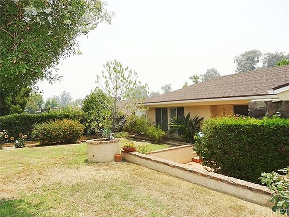 3rd image of 17150 Courbet St
