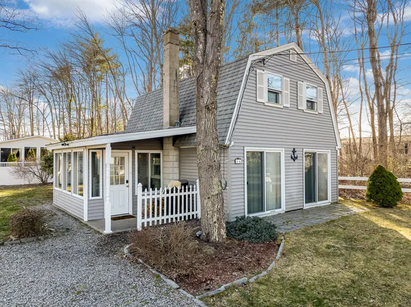 16 Maynard Street, Wells, ME 04090
