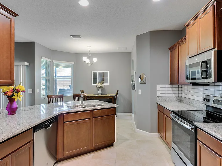 3320 Watergrass St — Photo 8
