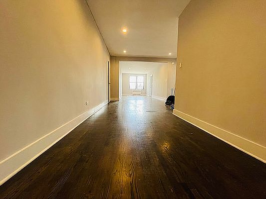 4th image of 3900 Kings Hwy #30C
