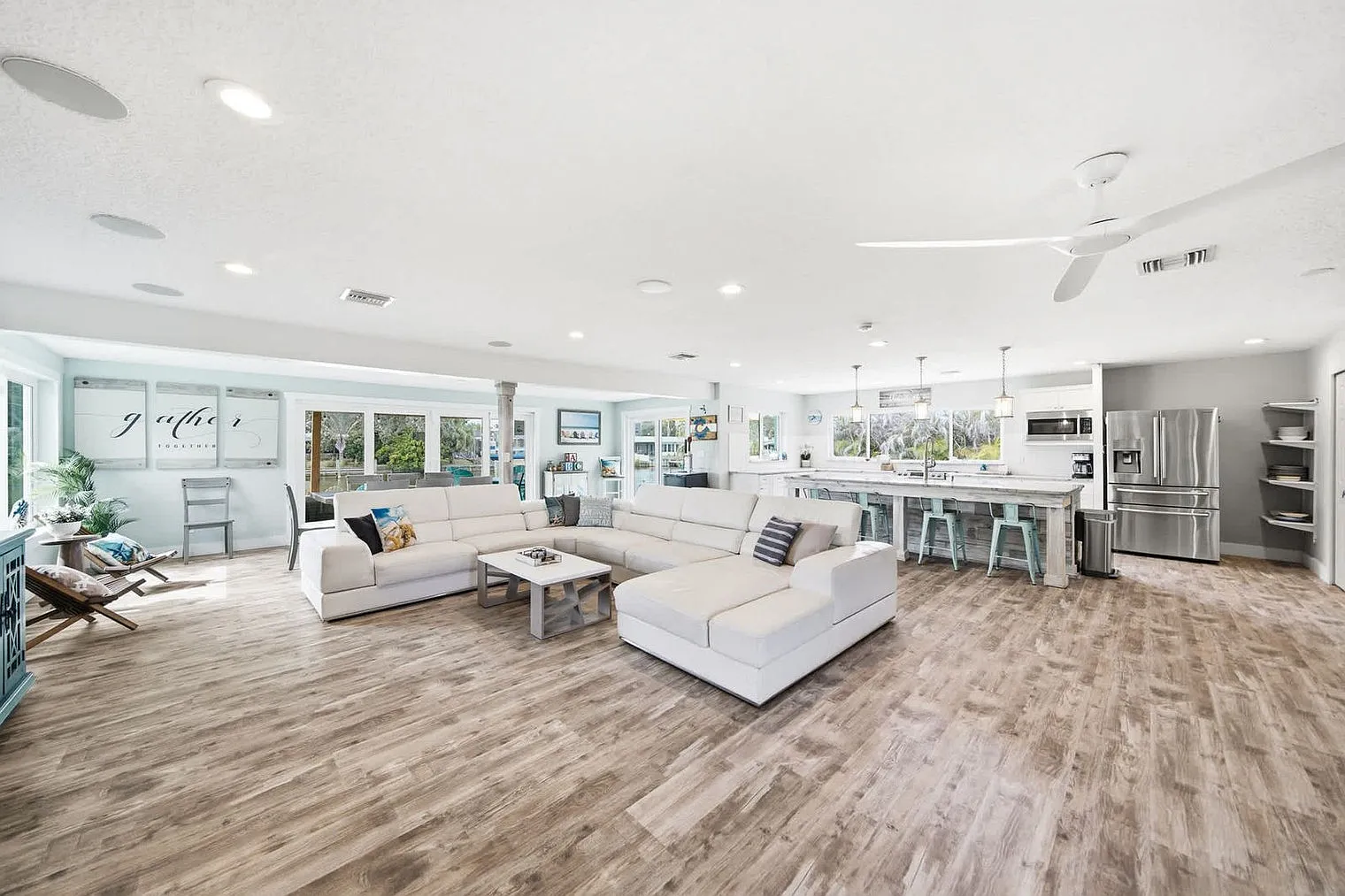 4 bed, 2.0 bath, 3067 sqft, $13,772 — Photo 1