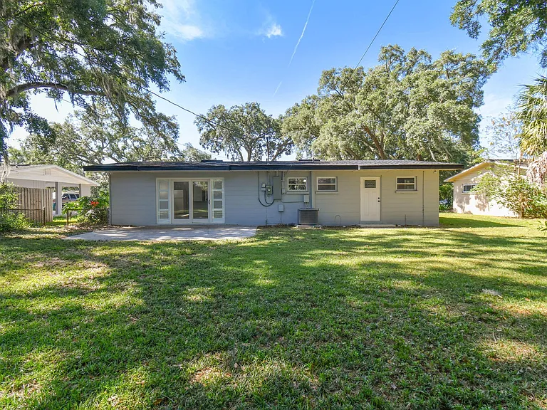 535 W Palmeden Dr — Photo 47