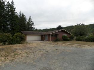 98924 Laird Ln, Myrtle Point, OR 97458