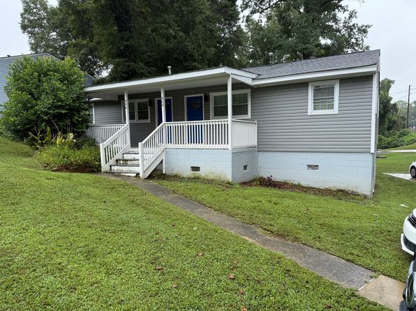 456 Haley St SE
