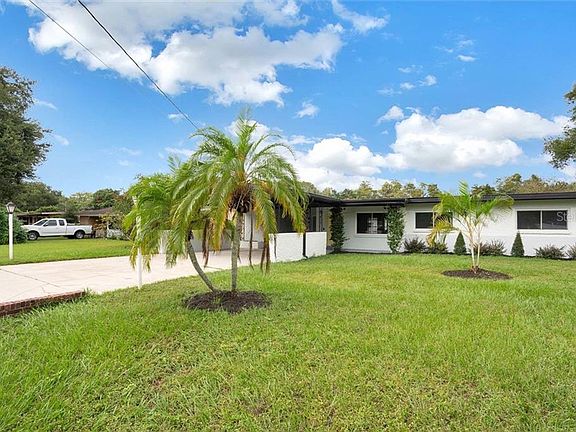 3rd image of 411 Zimmerman Dr