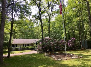 282 Squirrelwood Ct, Effort, PA 18330