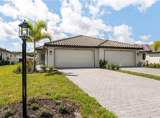 19597 Hinkley Dr, Estero, FL 33928