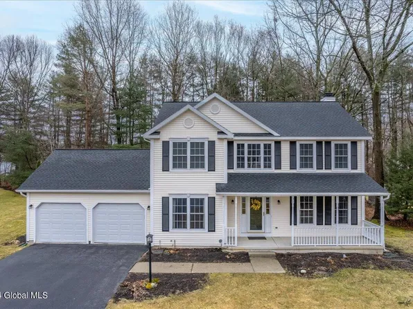 31 Spruce Street, Clifton Park, NY 12065