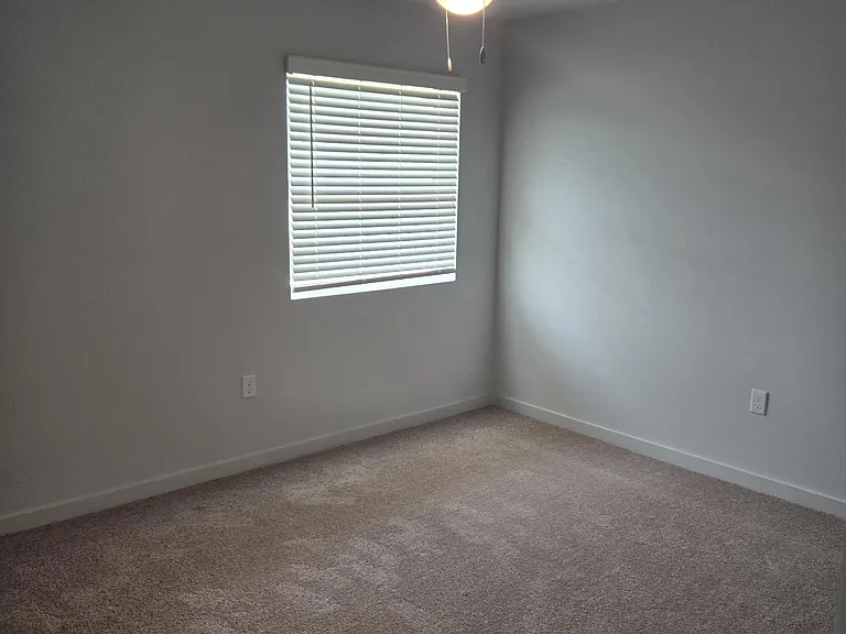 Sabine Apartments — Photo 13