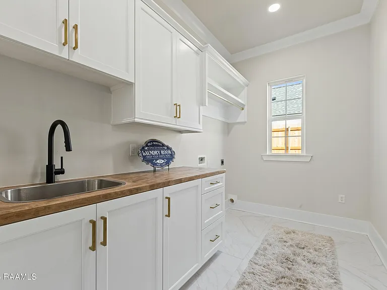 109 Trailing Oaks Dr — Photo 38