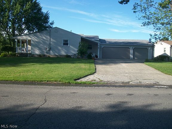 3rd image of 373 Beechcrest Ave