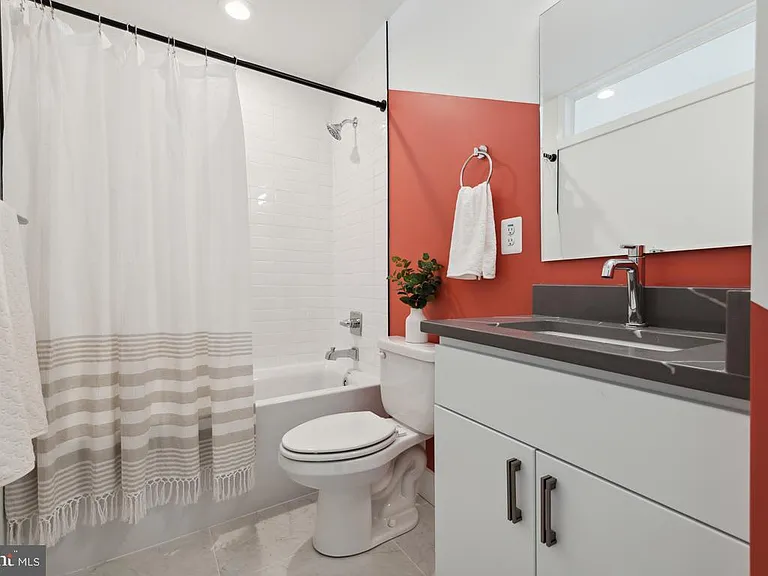 1207 Dellwood Ave — Photo 27