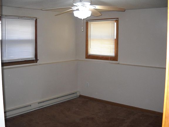 3 Bedrooms with full closets, ceiling fans