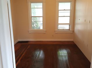 1330 S Chestnut Ave, Green Bay, WI 54304