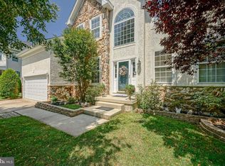 13 Red Hill Ct, Mount Laurel, NJ 08054