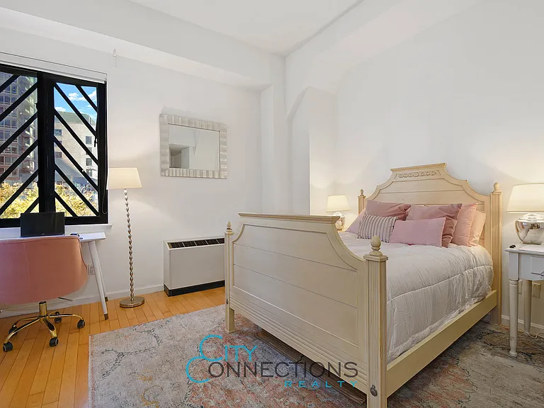 20 West St #4B — Photo 5