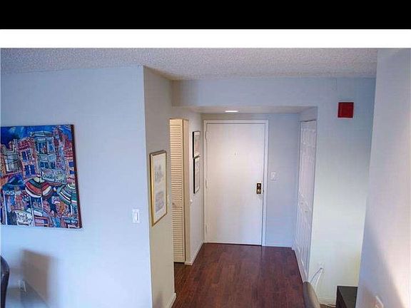 4th image of 200-10 Lombard St #635
