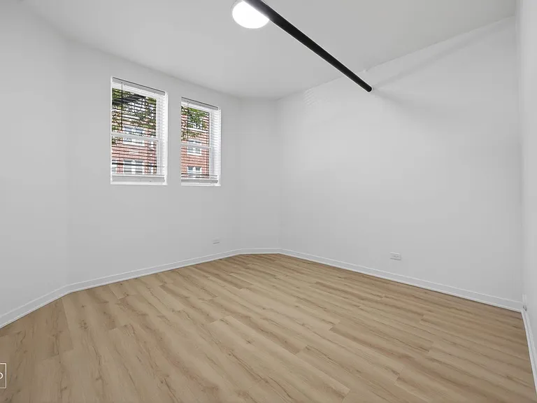 GS Arthur Flats — Photo 43