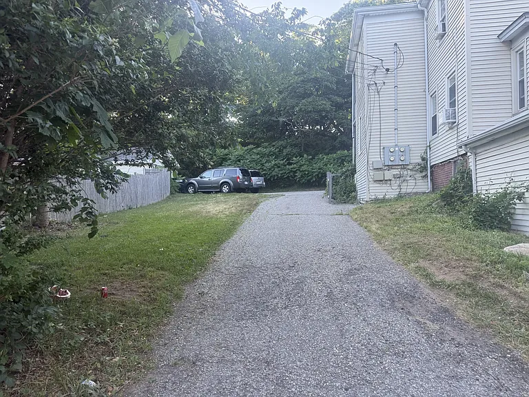 15 Forest Ave #1 — Photo 2