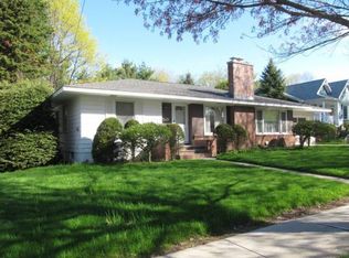 50 Killarney Dr, Burlington, VT 05408