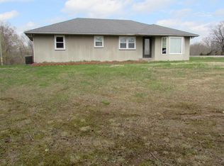 111 Nolan School Rd, Galena, MO 65656