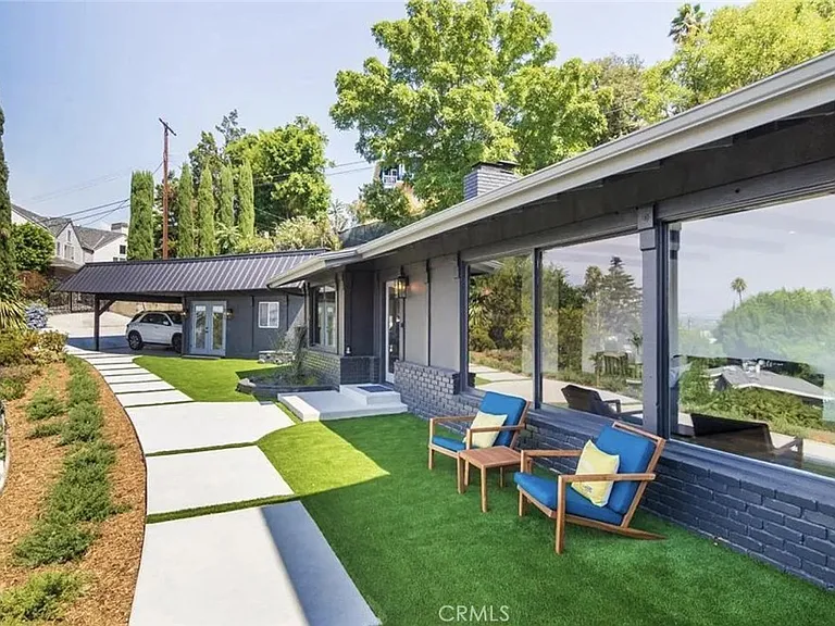 3656 Sunswept Dr — Photo 1