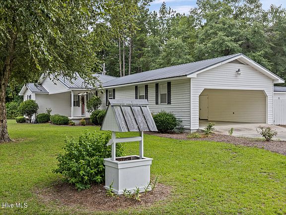 5th image of 121 Terri Drive