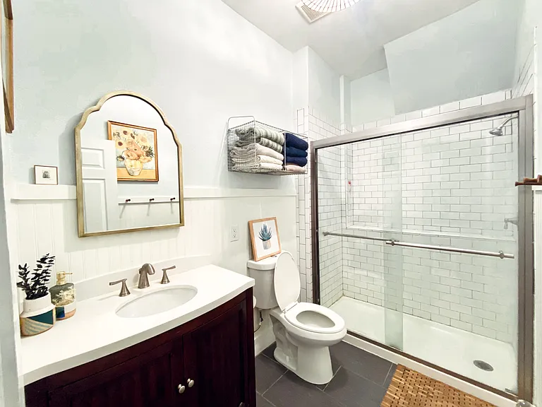 531 W Huisache Ave — Photo 9