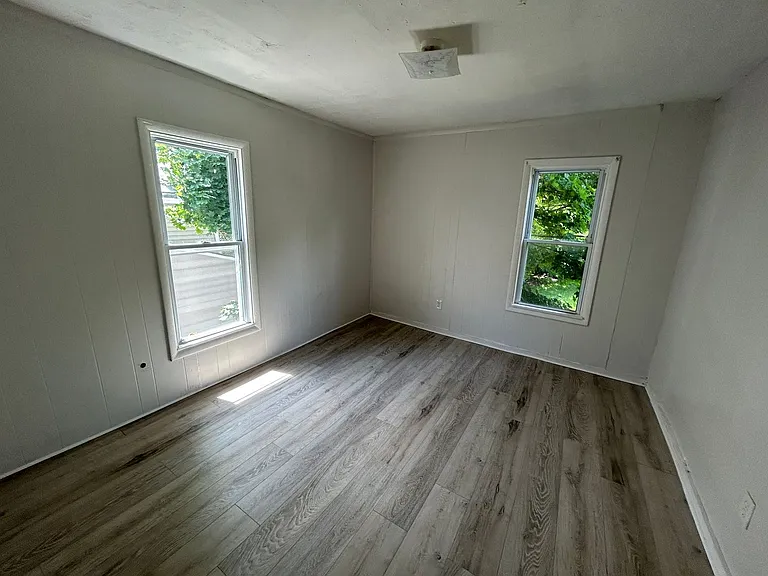 640 W 13th St — Photo 18