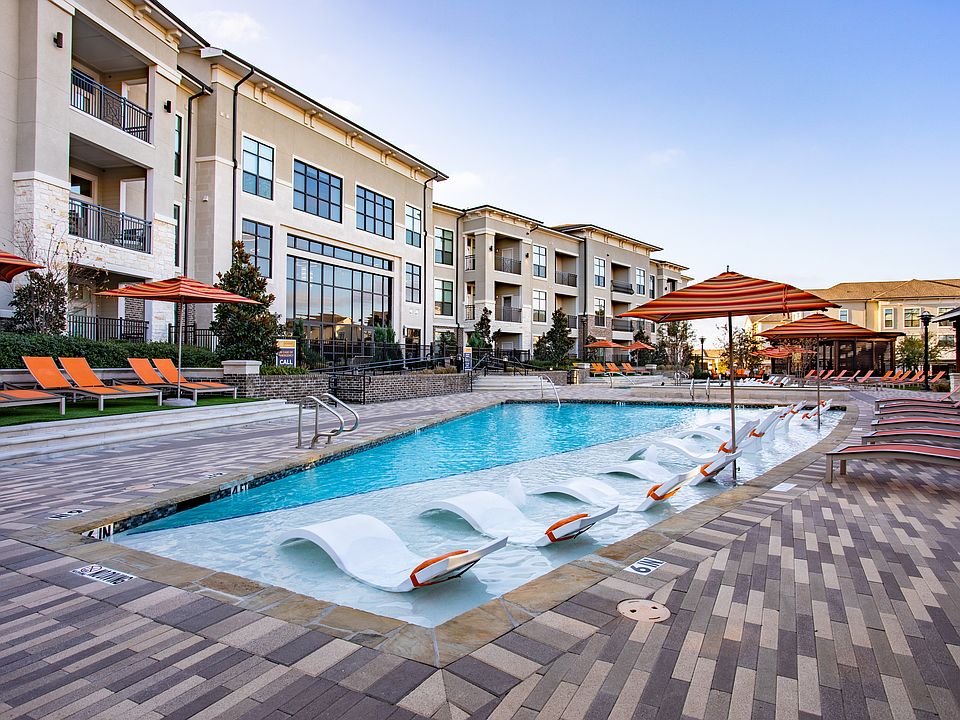 Resort-Style Pool at The Hendry Apartments