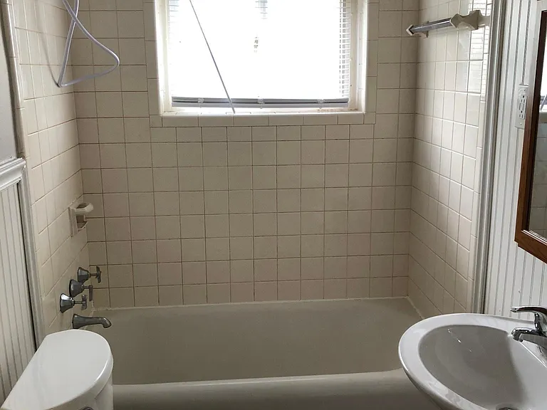 515 Watervliet Ave #1 — Photo 6