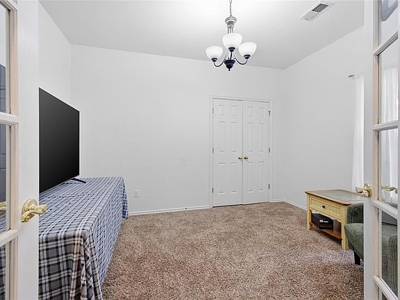 5th image of 2010 Huntington Rd