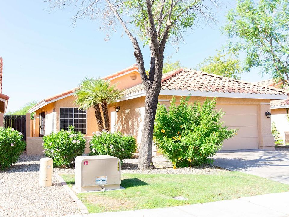 Peoria House ; Round Lens PhotographyM