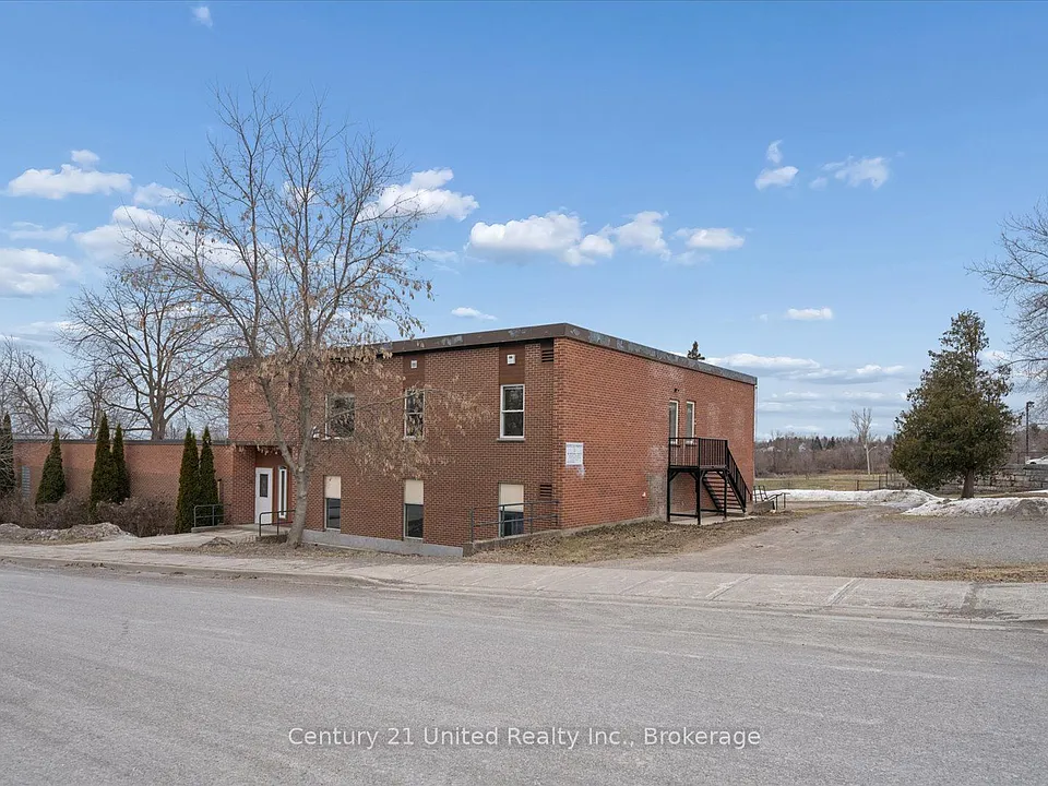 1027 Willcox St #201