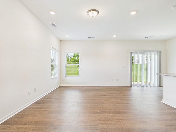 5th image of 2794 Yeager Dr NW #1