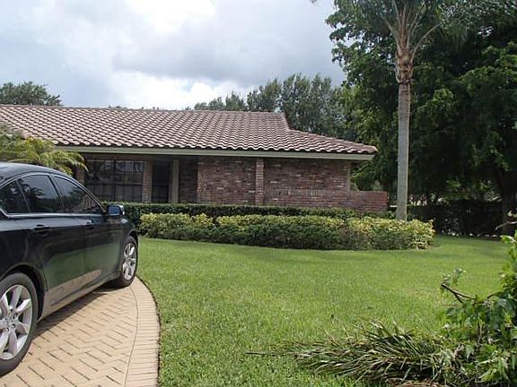 3rd image of 8956 NW 50th Ct