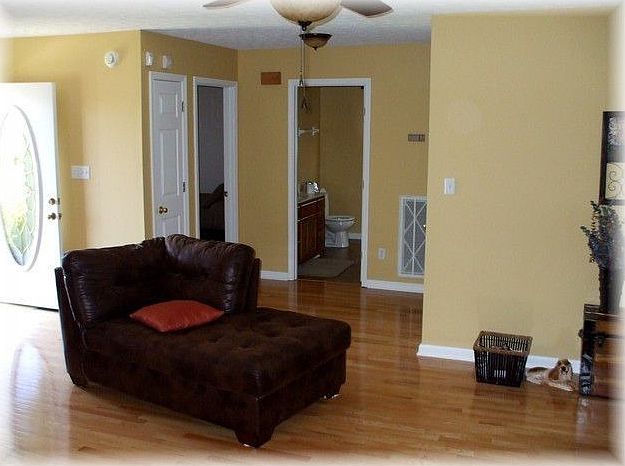 2nd image of 120 Gasper River Ct