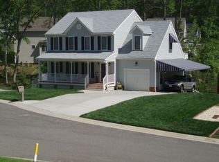 2913 Sweet Berry Ct, Chester, VA 23831