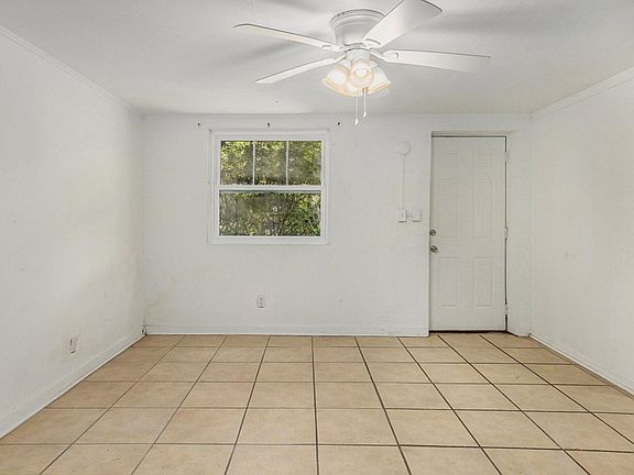 4th image of 1131 Leesville St #C
