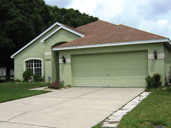 2nd image of 3000 Oakbrook Cir