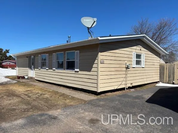 105 Constellation St, Gwinn, MI 49841