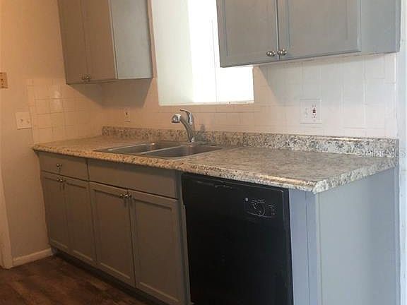4th image of 3823 Woodcock Dr