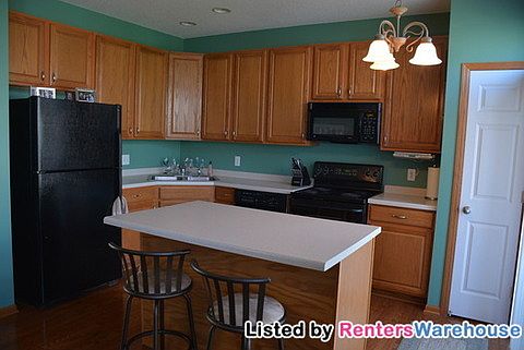 2nd image of 4715 Woodland Ave