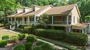 1st image of 1132 Saint Andrews Dr