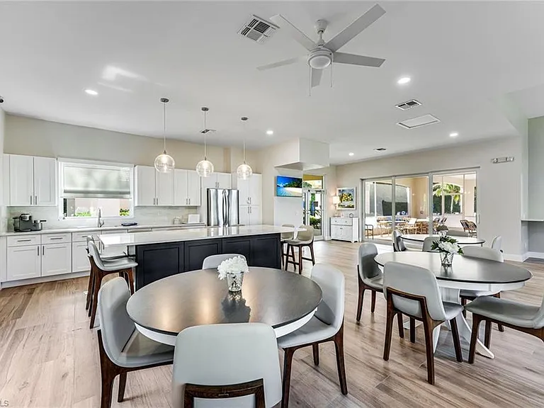 7720 Gardner Dr #201 — Photo 26