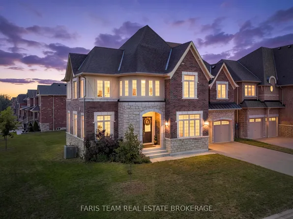 12 Thompson Way, Springwater, ON L9X 2A5