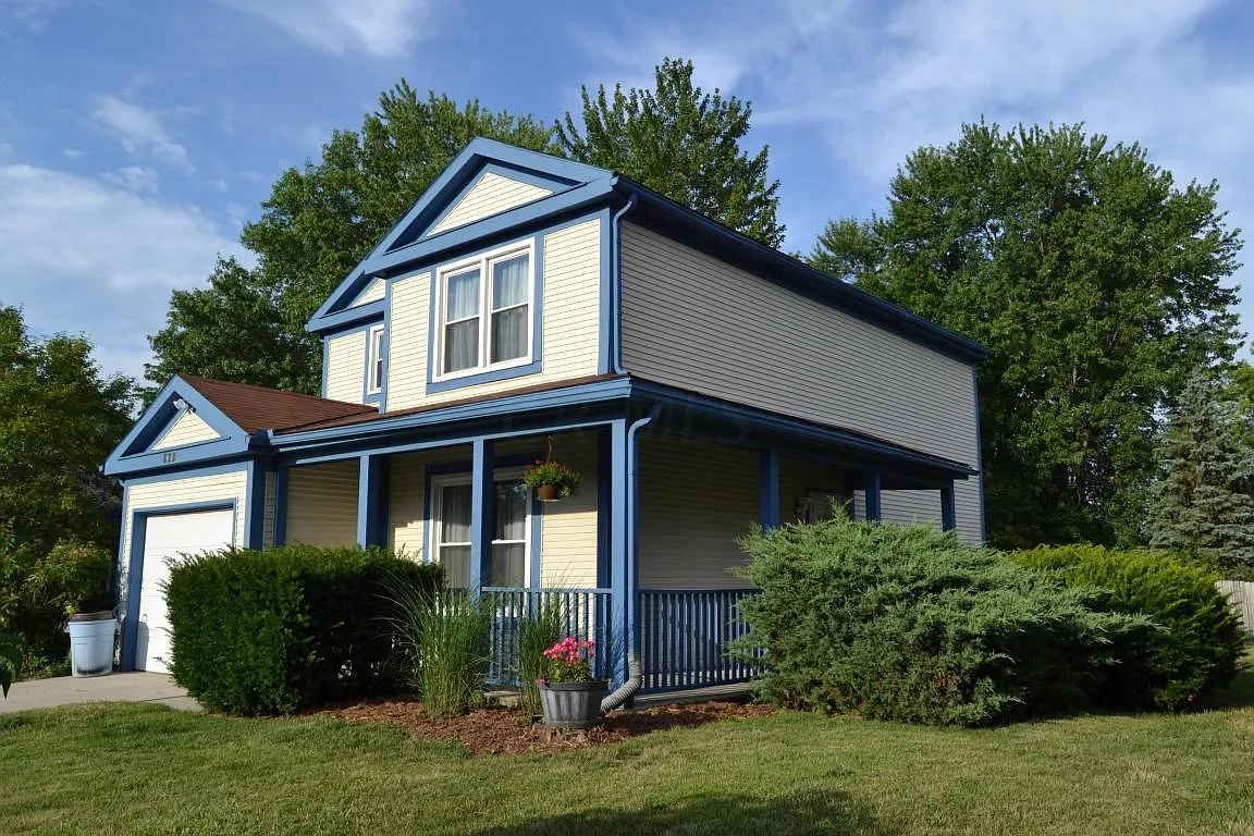 638 Executive Blvd photo 1