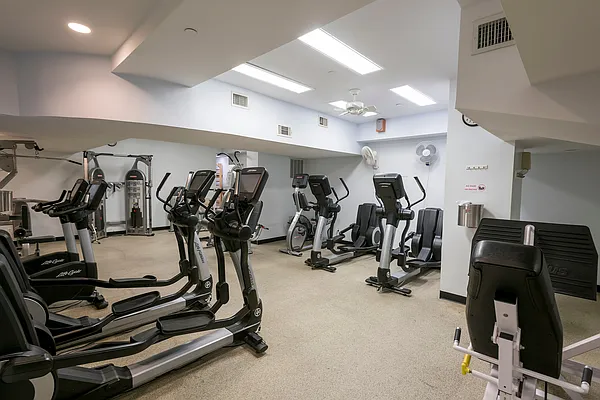 Sold by Sotheby's International Realty | media 14