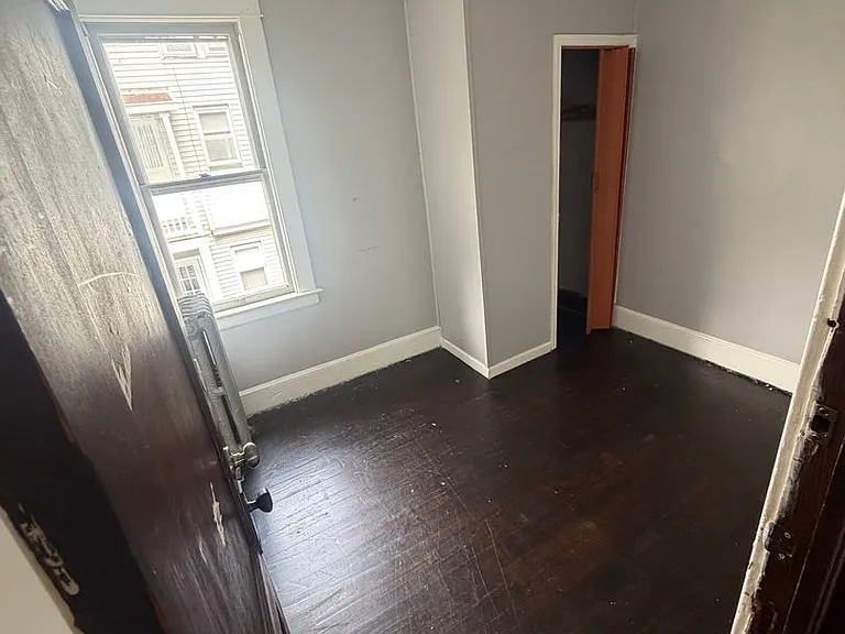 825 Myrtle Avenue — Photo 11